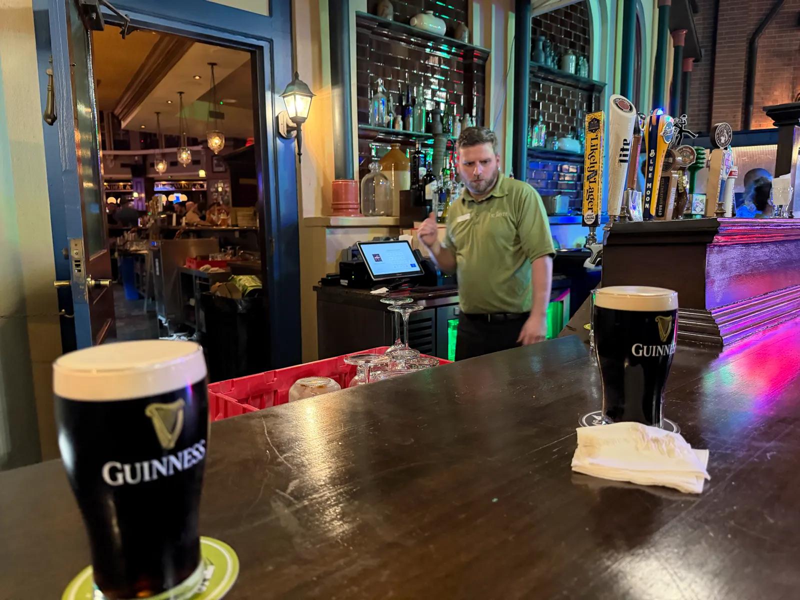 Raglan Road Irish Pub