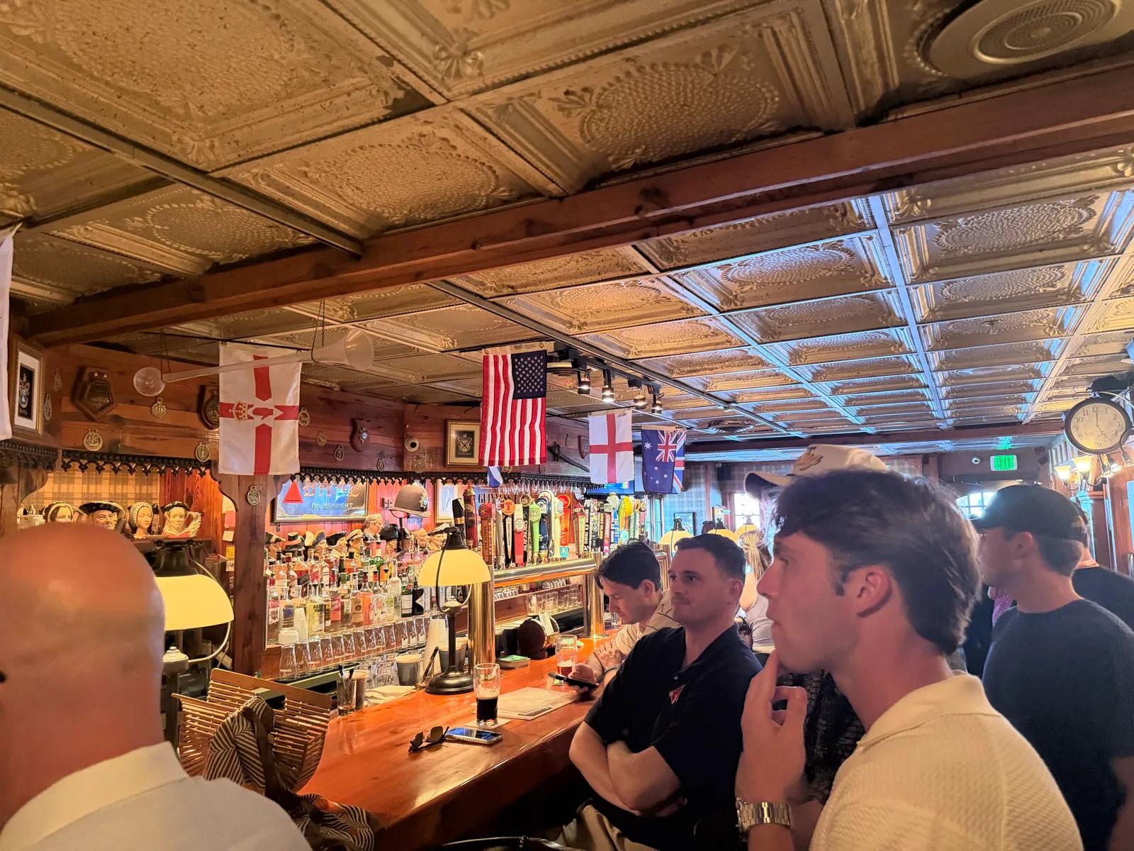 Six Pence Pub