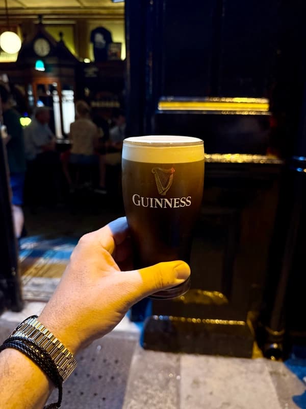 The Swan Bar