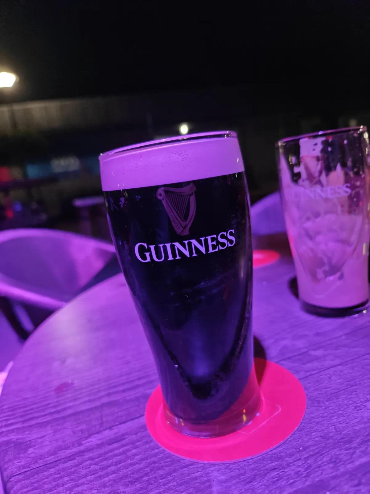 Pool and Snookercafé Shooters B.V.
