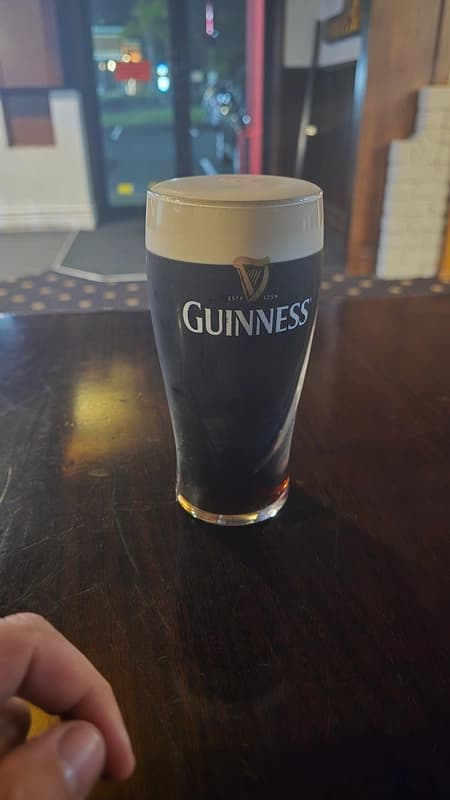 Dicey Reillys Pub and Eatery