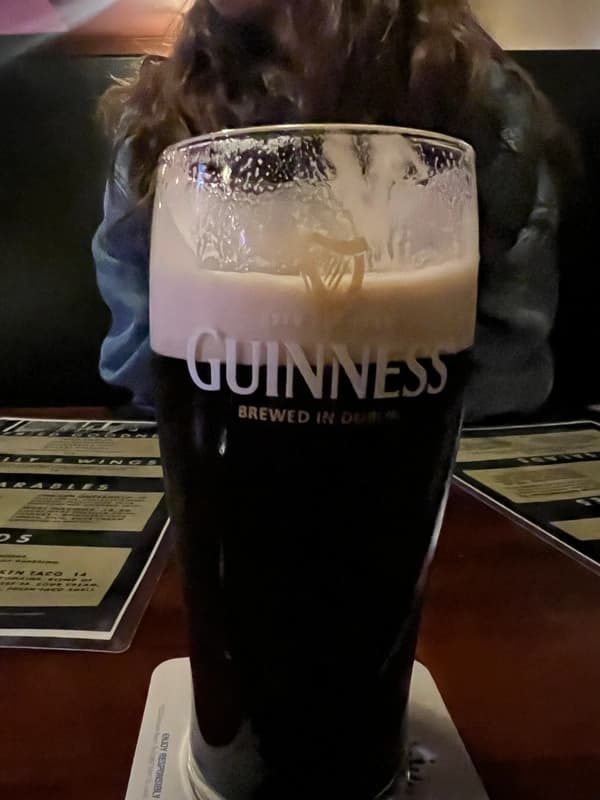 Sully's Lounge