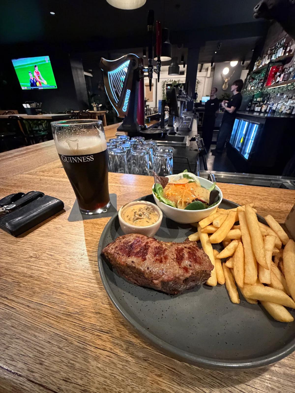 St LuJa | Cocktail Bar with an Irish accent