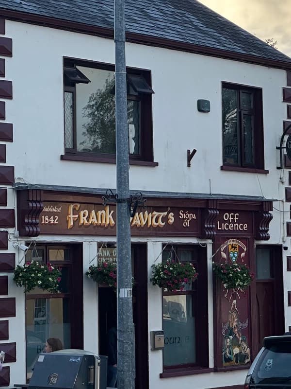 Frank Davitt's Bar