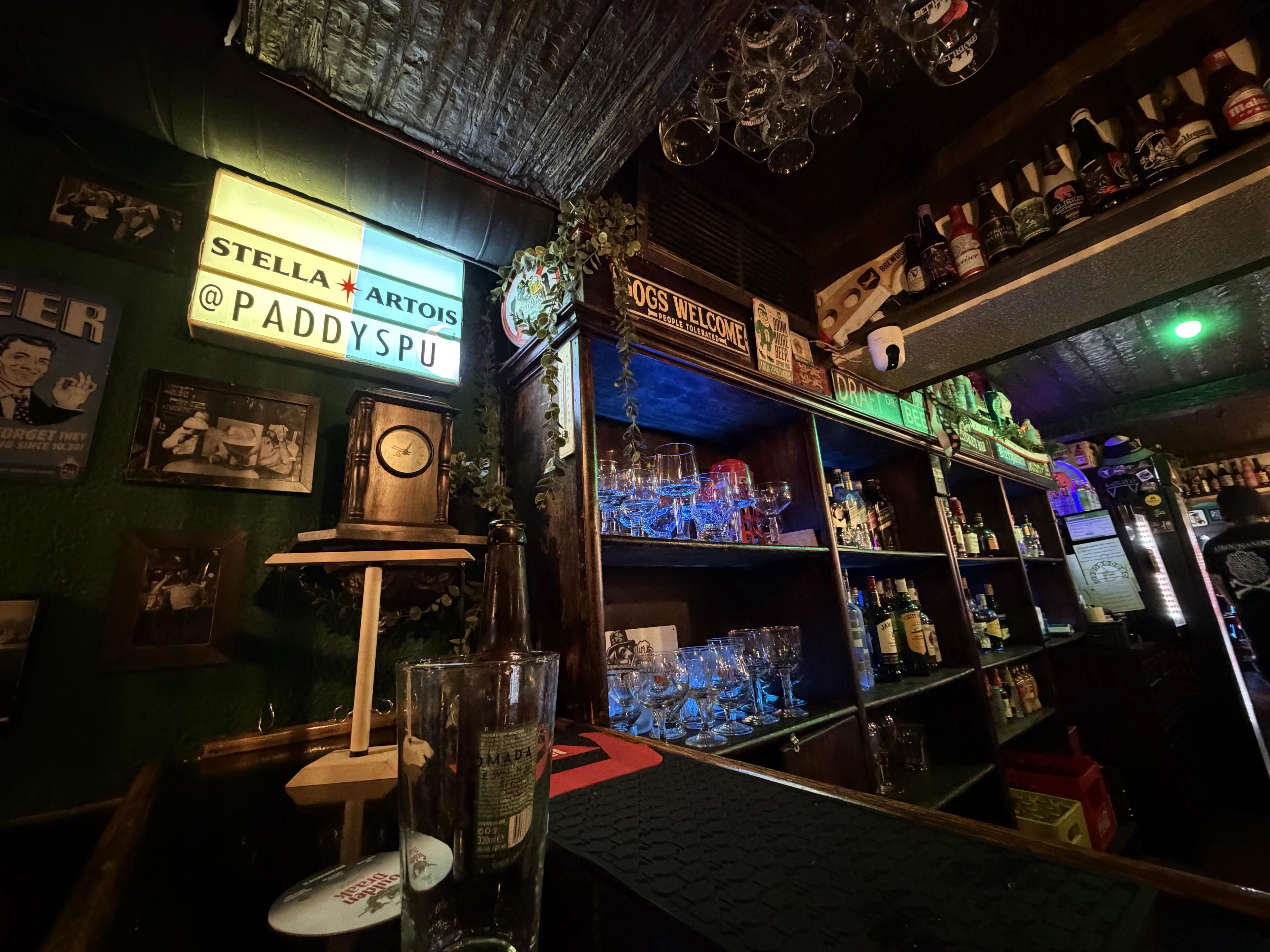 PADDY’S PUB.
