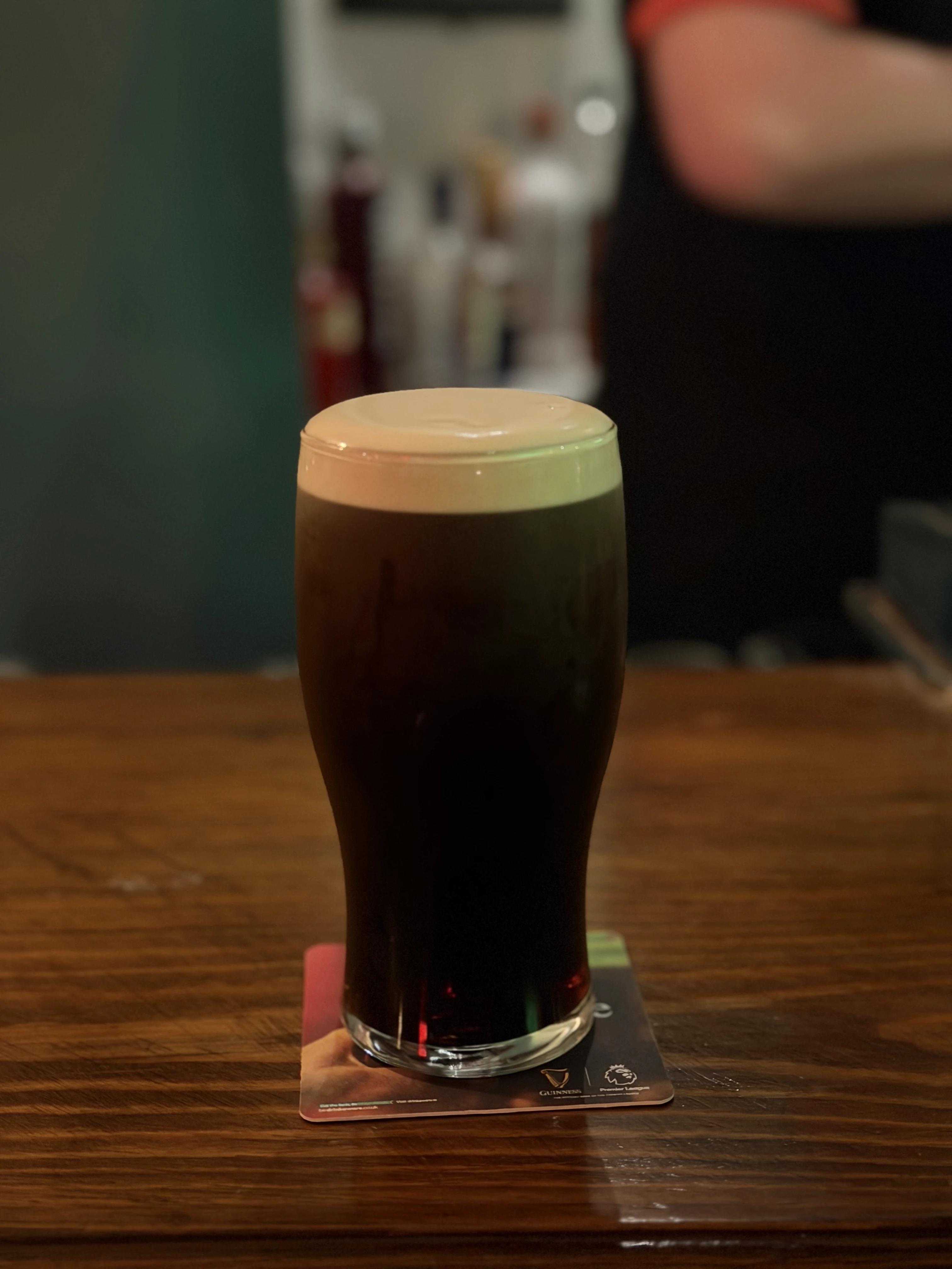 Melly's Bar