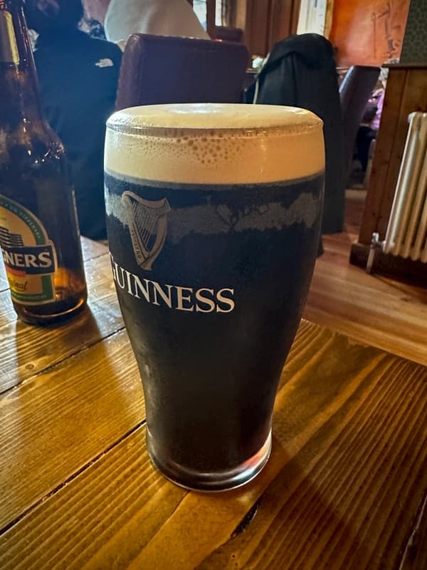 Molly's Bar