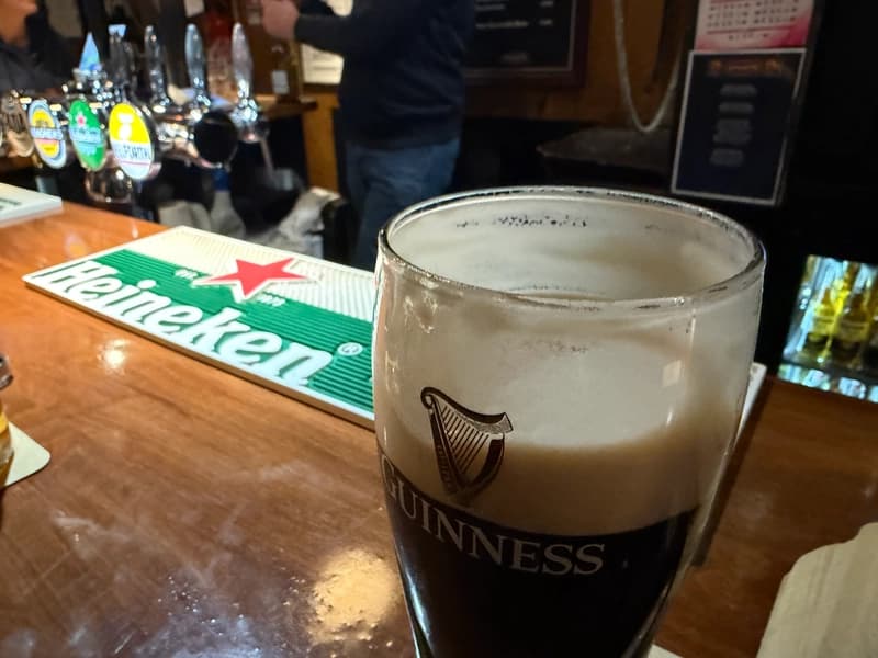 Wayne's Bar