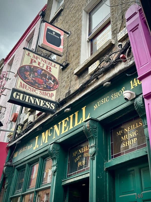 McNeill's Pub