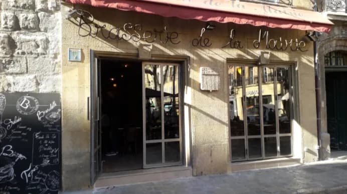 Pint of Guinness at Brasserie de la Mairie
